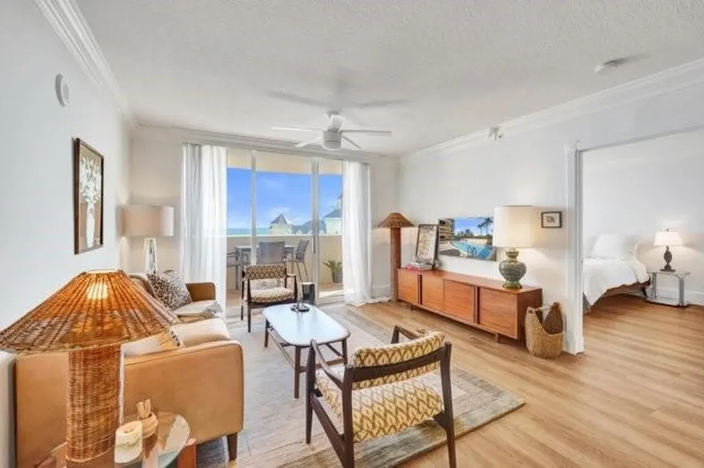 2011 N Ocean Boulevard Fort Lauderdale FL 33305