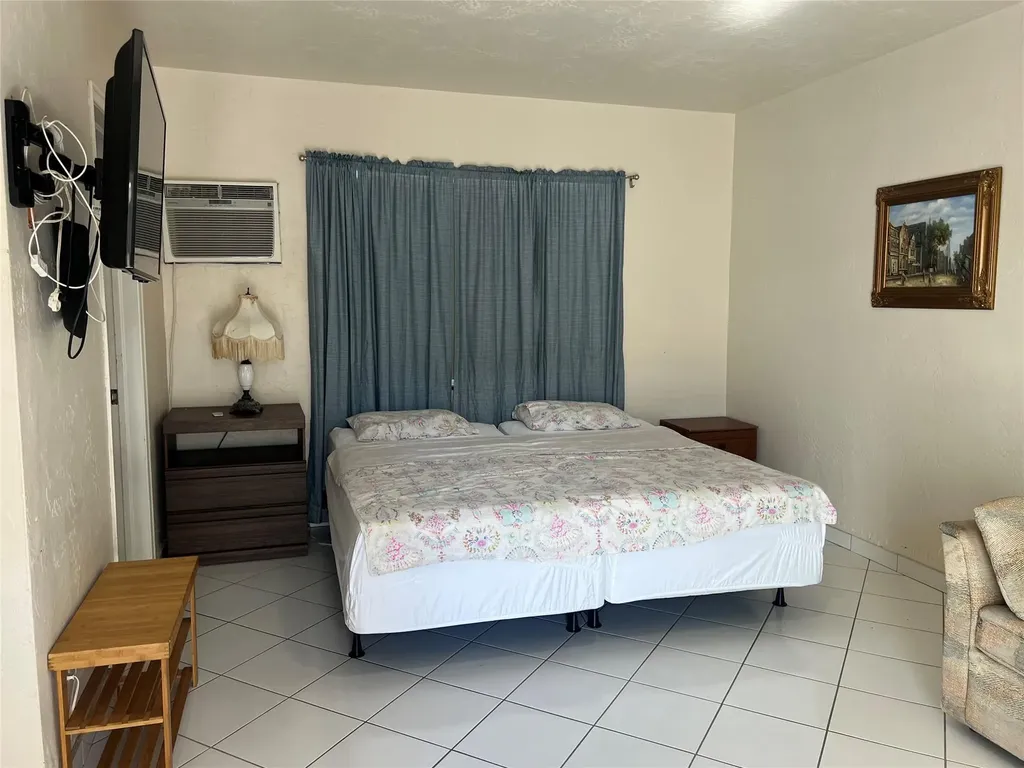 1315 N Ocean Drive Hollywood FL 33019