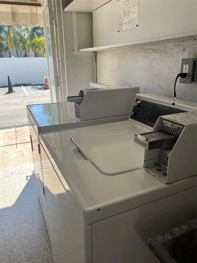 1315 N Ocean Drive Hollywood FL 33019