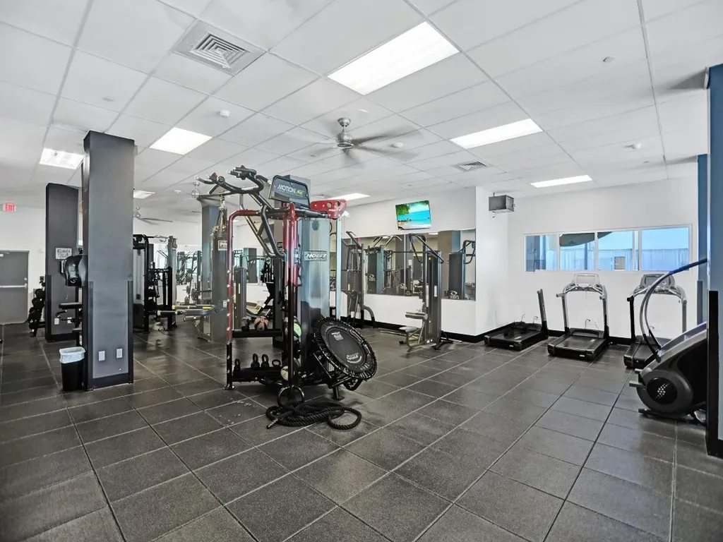 2501 S Ocean Drive Hollywood FL 33019