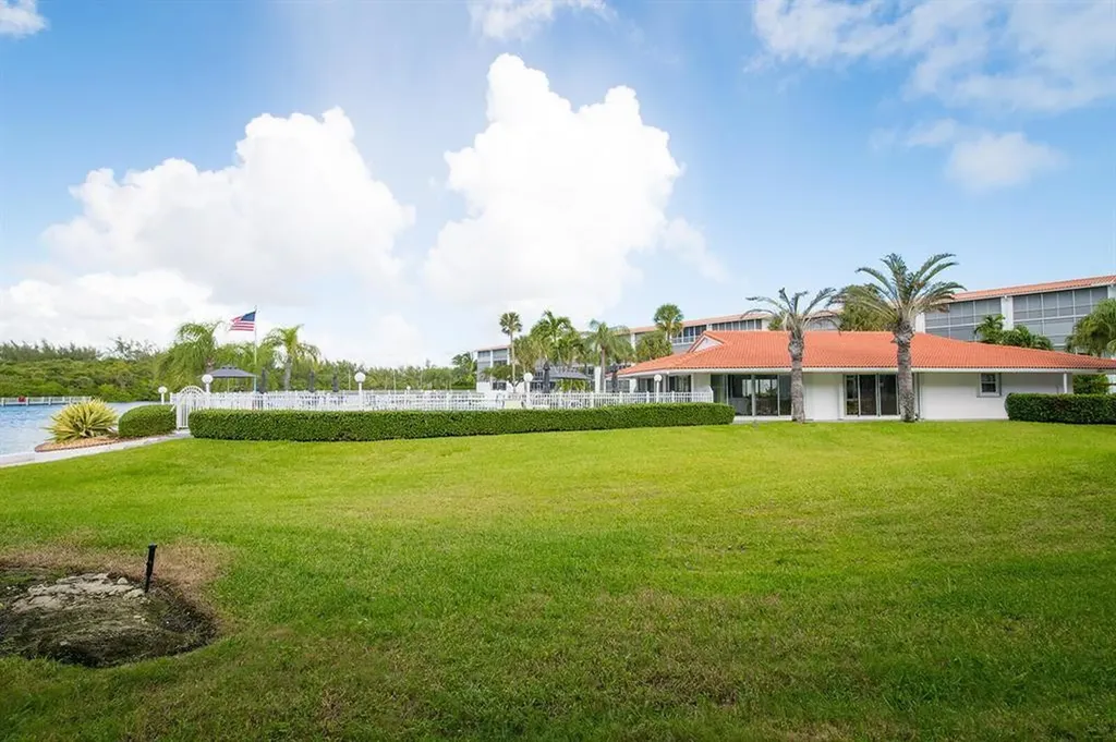 101 NE 19th Avenue Deerfield Beach FL 33441