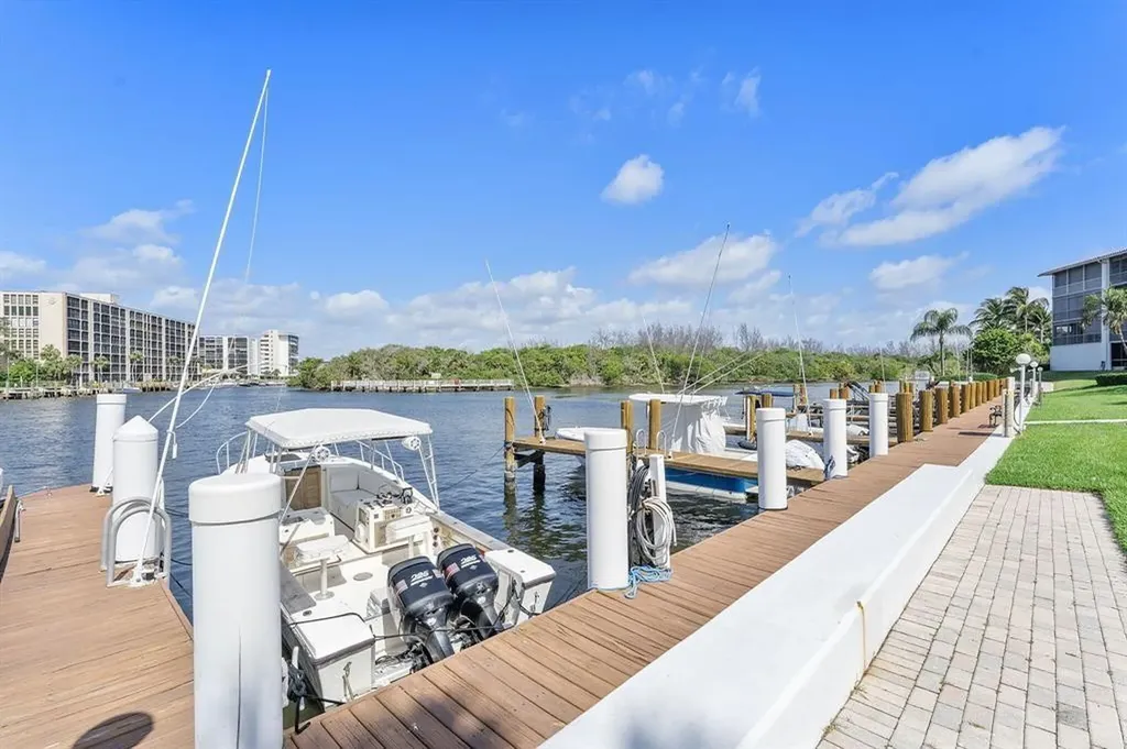 101 NE 19th Avenue Deerfield Beach FL 33441