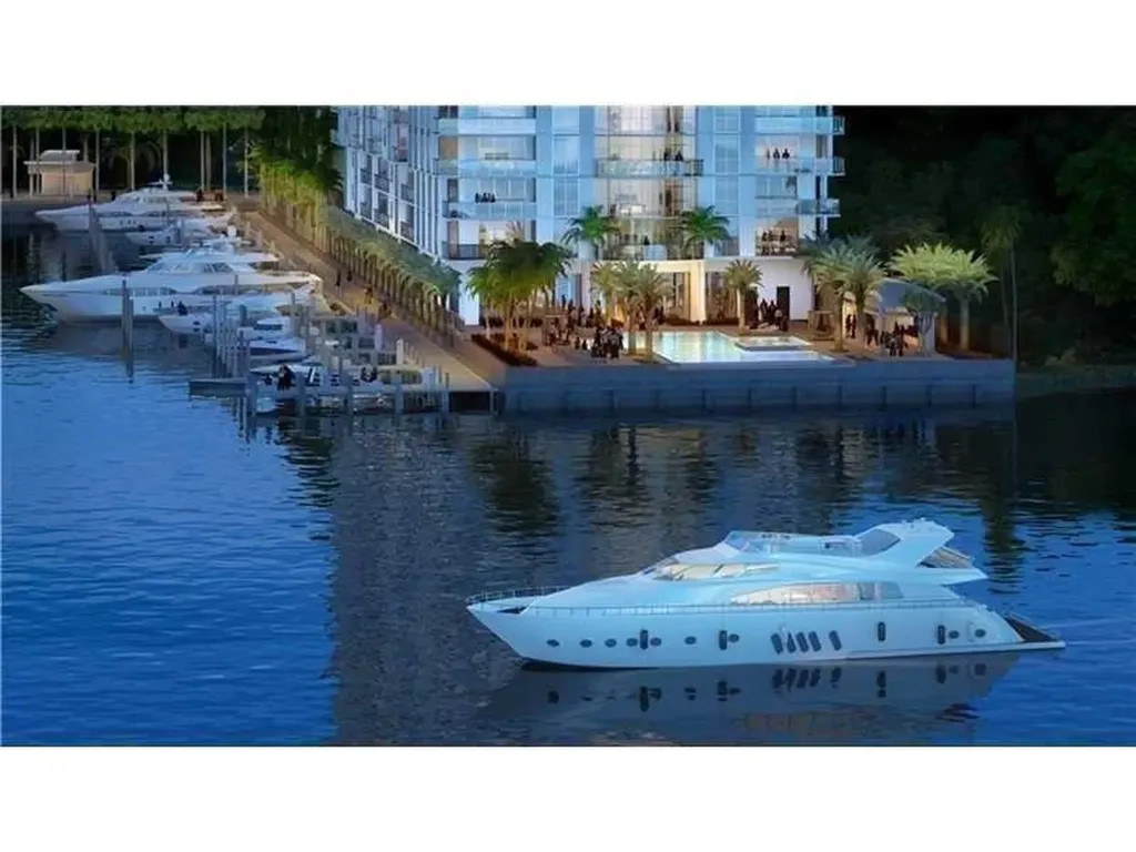 17211 Biscayne Slip #64 Boulevard North Miami Beach FL 33160