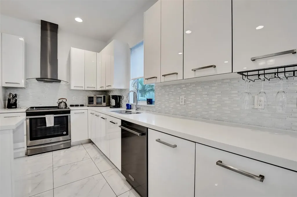 1371 N Ocean Boulevard Pompano Beach FL 33062