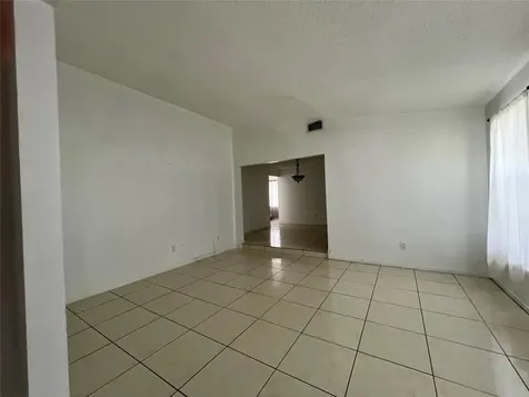 1107 NW 84th Drive Coral Springs FL 33071