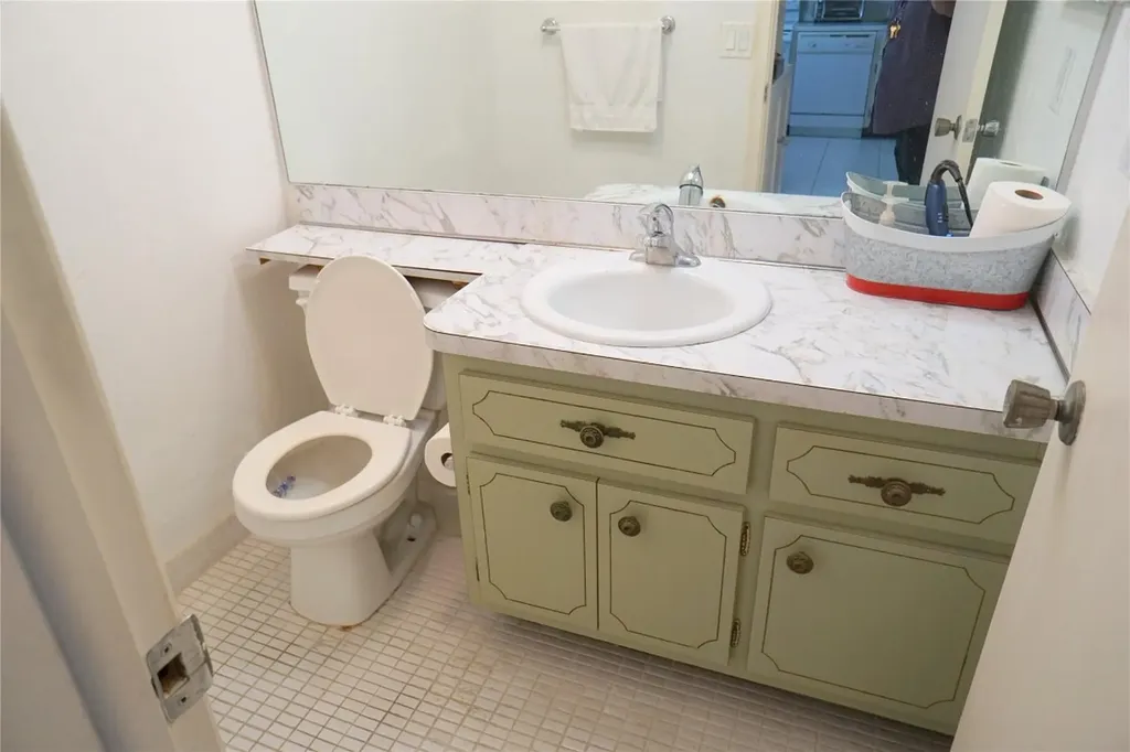 303 N Riverside Drive Pompano Beach FL 33062