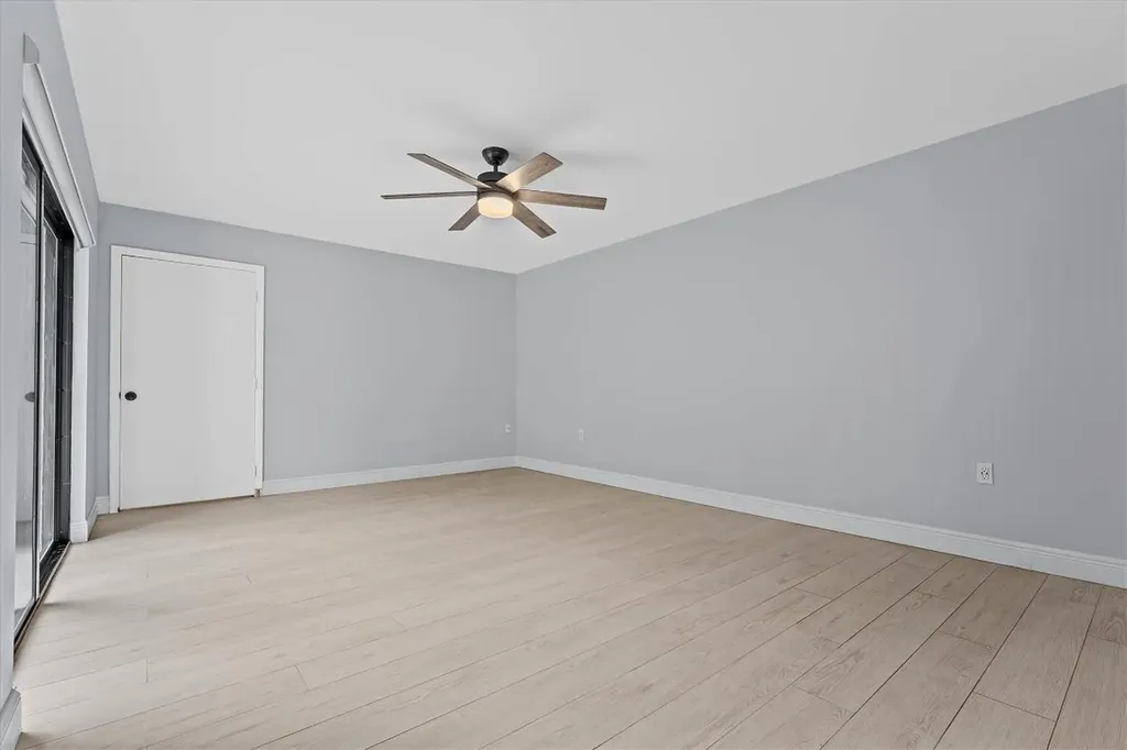9156 SW 23rd Street Davie FL 33324