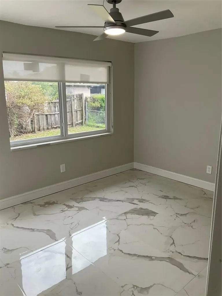 642 NW 14th Way Fort Lauderdale FL 33311