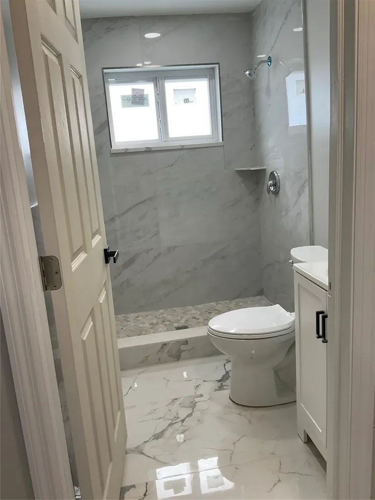 642 NW 14th Way Fort Lauderdale FL 33311
