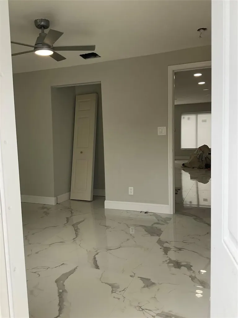 642 NW 14th Way Fort Lauderdale FL 33311
