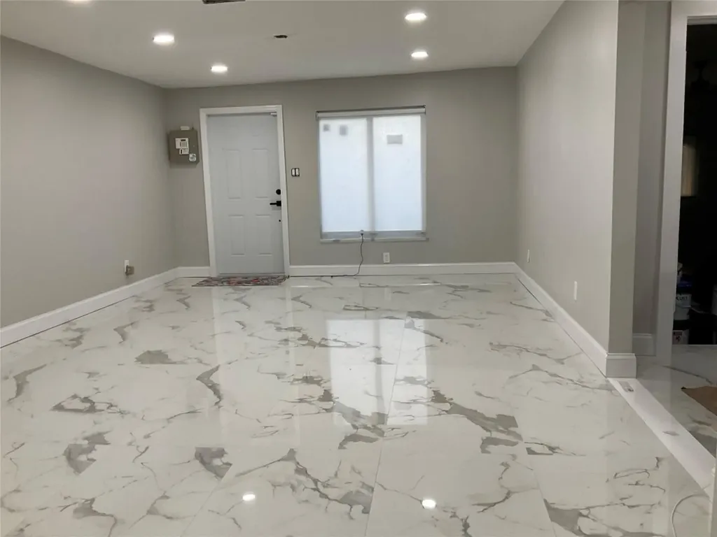642 NW 14th Way Fort Lauderdale FL 33311
