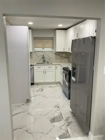 642 NW 14th Way Fort Lauderdale FL 33311