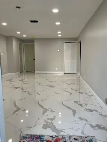 642 NW 14th Way Fort Lauderdale FL 33311