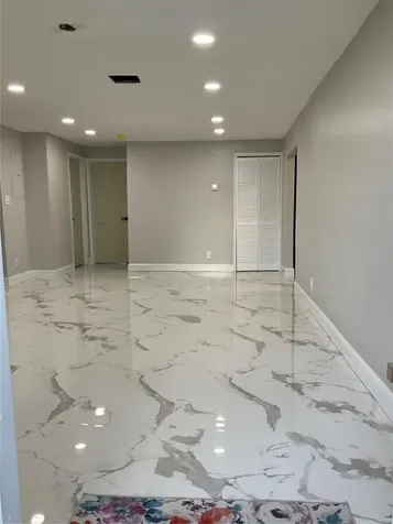 642 NW 14th Way Fort Lauderdale FL 33311
