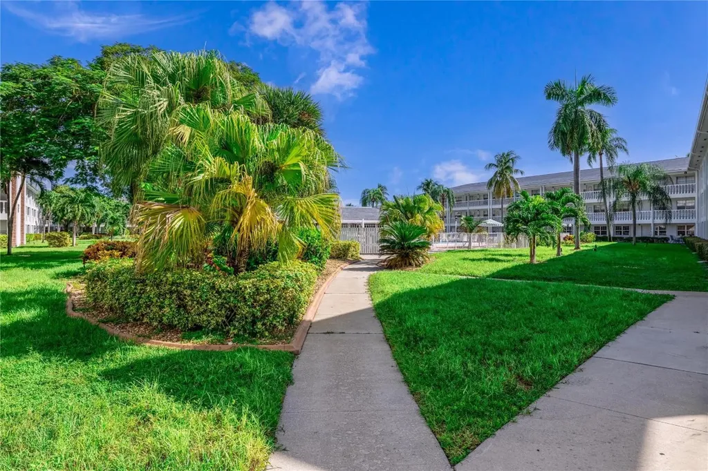 2453 NE 51st Street Fort Lauderdale FL 33308