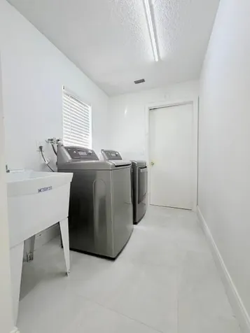 1712 NW 91st Avenue Plantation FL 33322