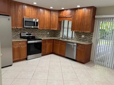 1800 NW 93rd Terrace Coral Springs FL 33071