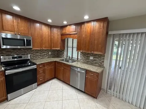 1800 NW 93rd Terrace Coral Springs FL 33071