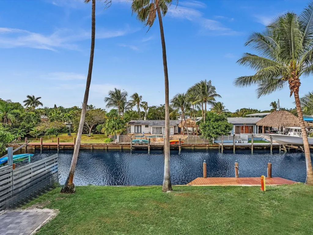 2507 Okeechobee Lane Fort Lauderdale FL 33312