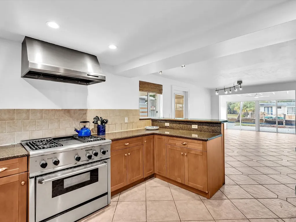2507 Okeechobee Lane Fort Lauderdale FL 33312