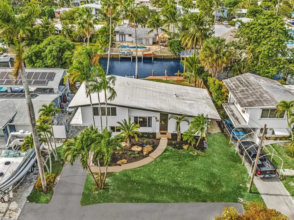 2507 Okeechobee Lane Fort Lauderdale FL 33312
