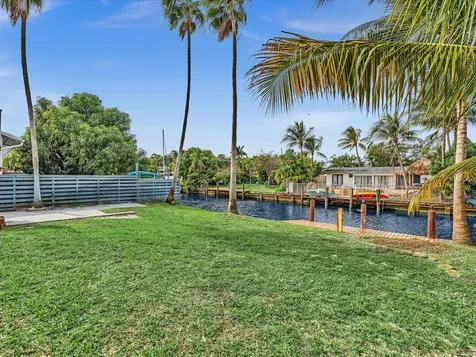 2507 Okeechobee Lane Fort Lauderdale FL 33312