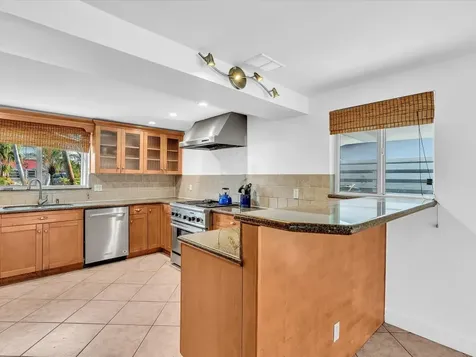 2507 Okeechobee Lane Fort Lauderdale FL 33312