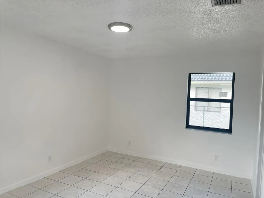 4104 NW 114th Avenue Coral Springs FL 33065