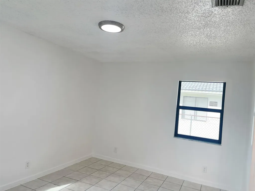 4104 NW 114th Avenue Coral Springs FL 33065