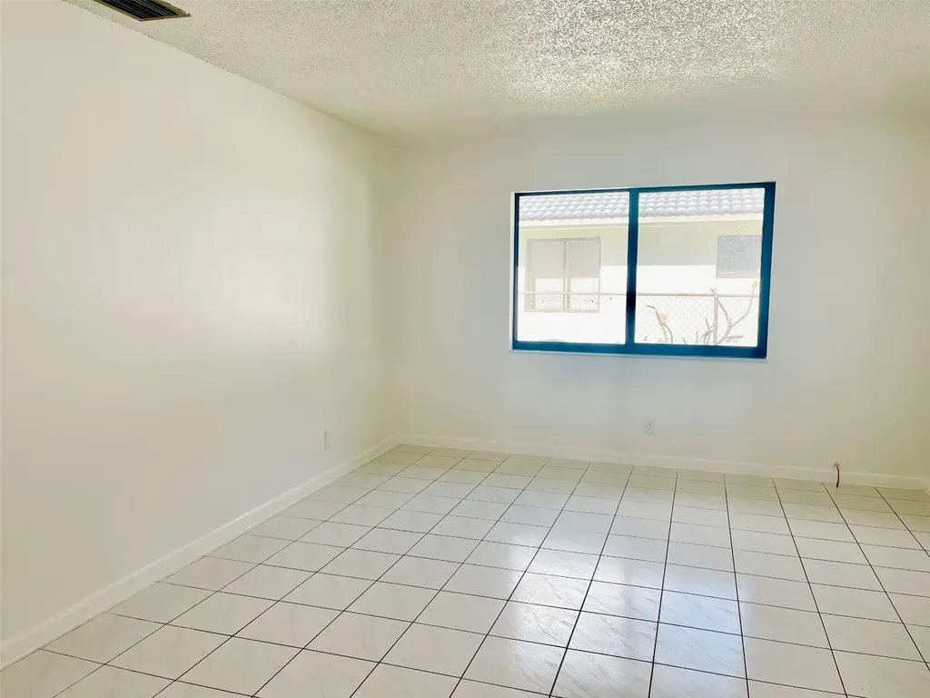 4104 NW 114th Avenue Coral Springs FL 33065
