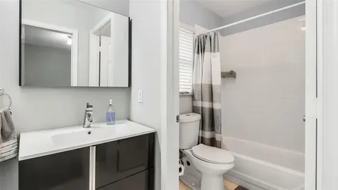 5252 NW 51st Street Coconut Creek FL 33073