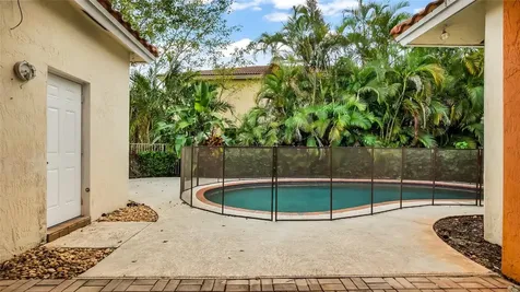 5252 NW 51st Street Coconut Creek FL 33073