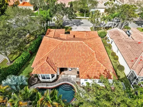 5252 NW 51st Street Coconut Creek FL 33073
