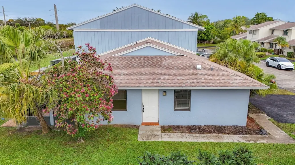 16324 Country Lake Circle Delray Beach FL 33484