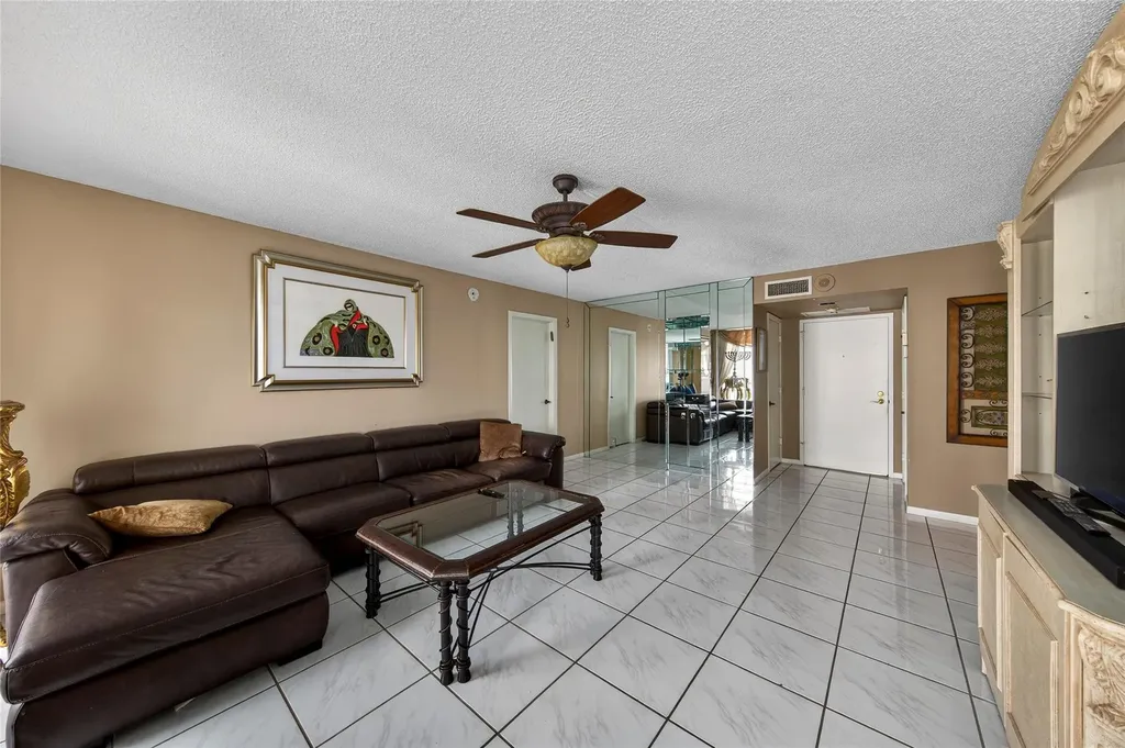 1010 S Ocean Boulevard Pompano Beach FL 33062