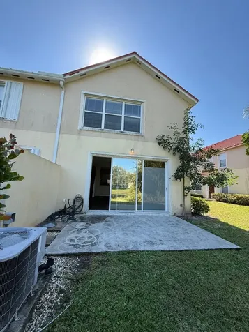 1161 Pinewood Lake Court Greenacres FL 33415