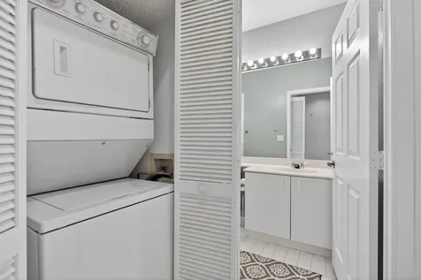 9575 Weldon Circle Tamarac FL 33321