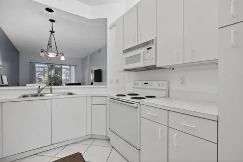 9575 Weldon Circle Tamarac FL 33321