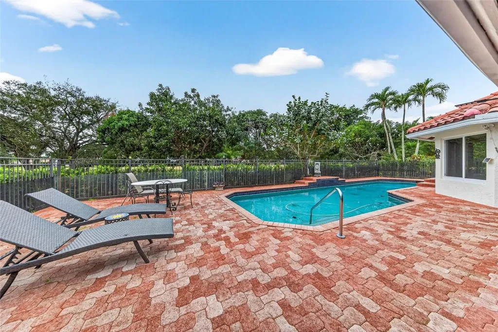 10405 Canoe Brook Circle Boca Raton FL 33498