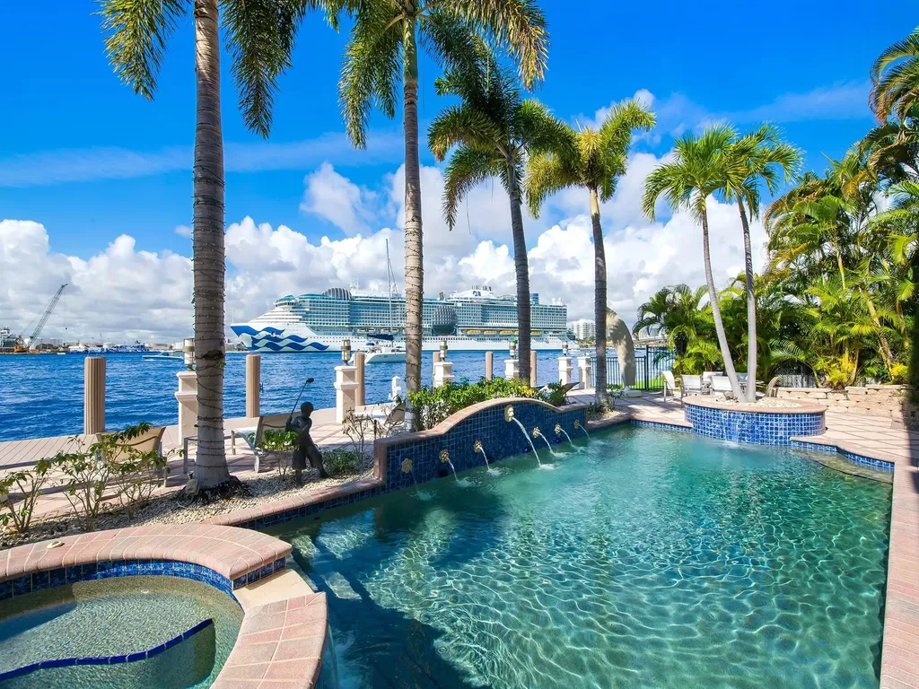 1965 SE 21st Avenue Fort Lauderdale FL 33316