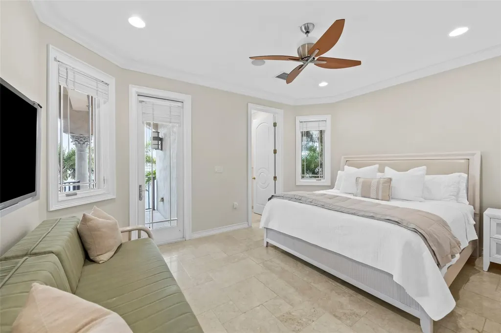 1965 SE 21st Avenue Fort Lauderdale FL 33316