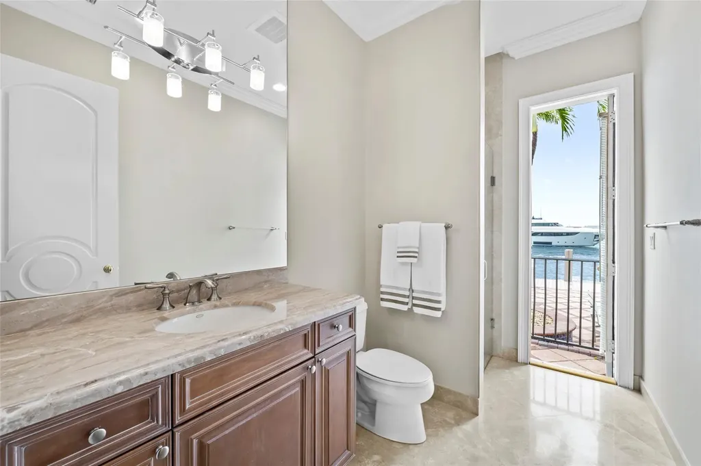 1965 SE 21st Avenue Fort Lauderdale FL 33316