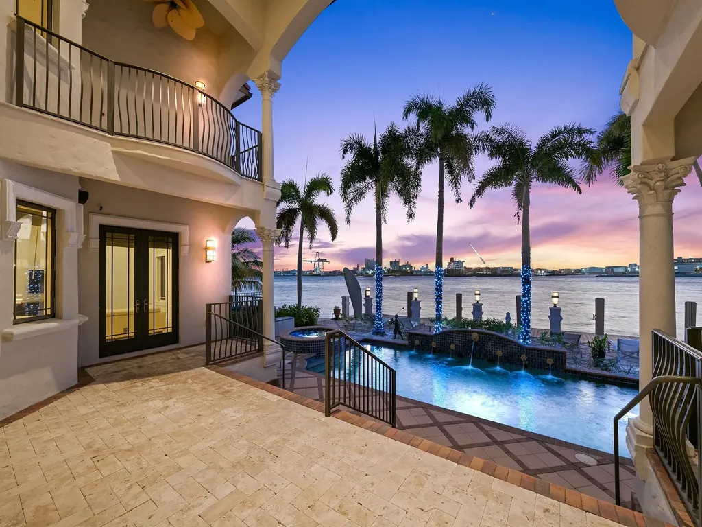 1965 SE 21st Avenue Fort Lauderdale FL 33316