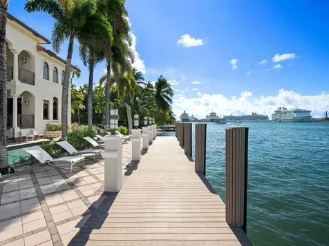 1965 SE 21st Avenue Fort Lauderdale FL 33316