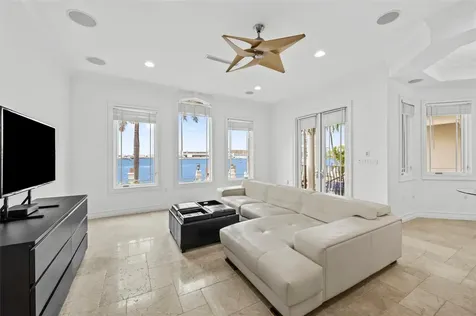 1965 SE 21st Avenue Fort Lauderdale FL 33316
