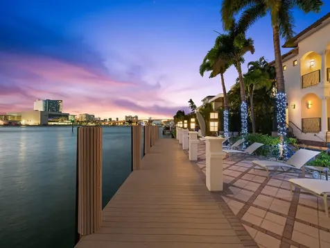 1965 SE 21st Avenue Fort Lauderdale FL 33316