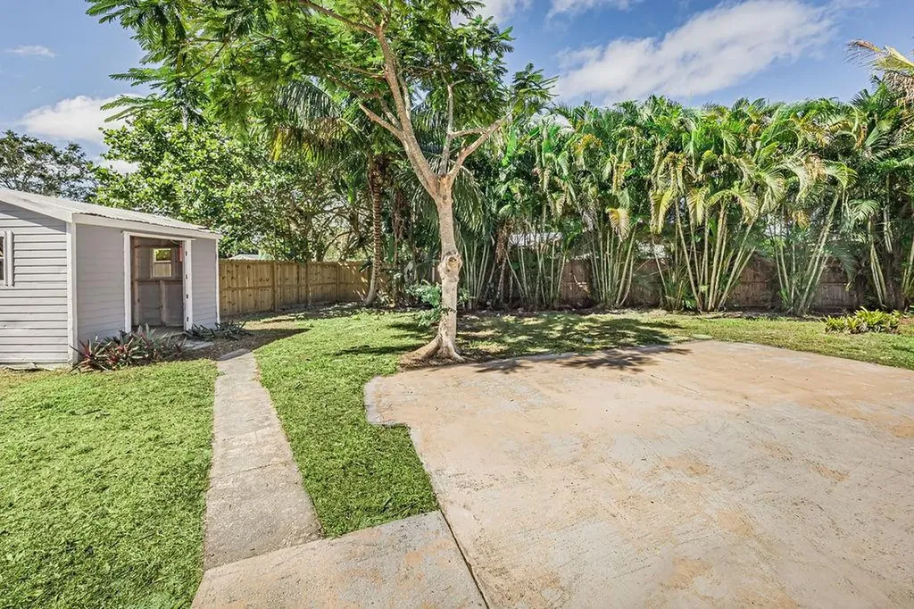 300 Riomar Drive Port St Lucie FL 34952