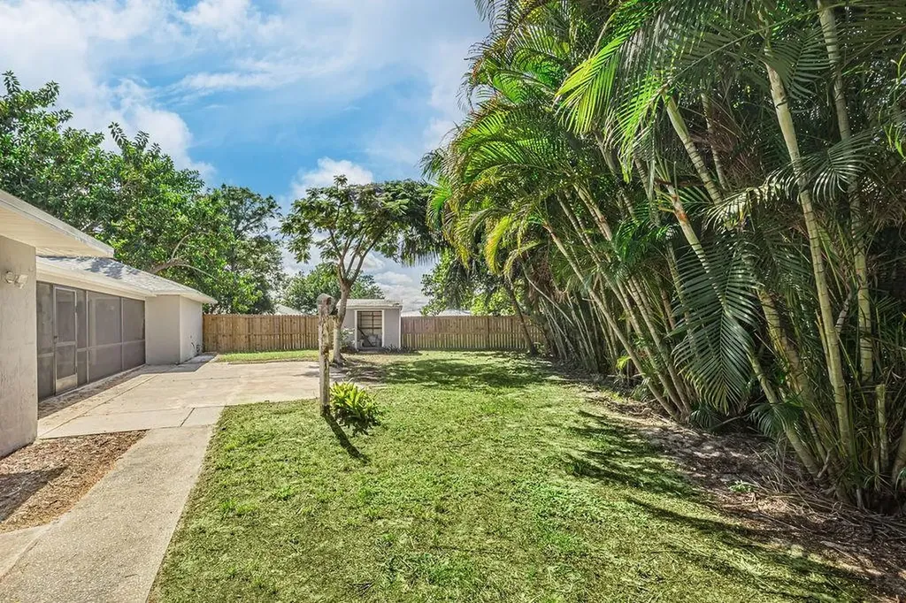 300 Riomar Drive Port St Lucie FL 34952