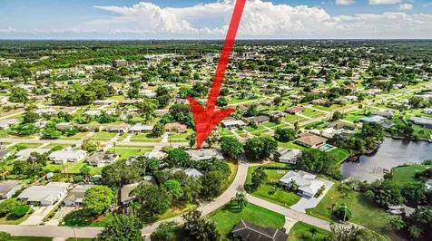 300 Riomar Drive Port St Lucie FL 34952