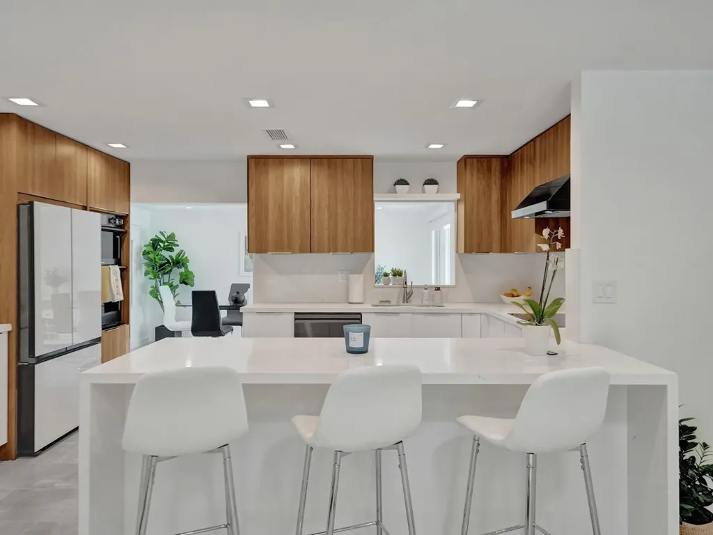 260 NW 36th Street Boca Raton FL 33431